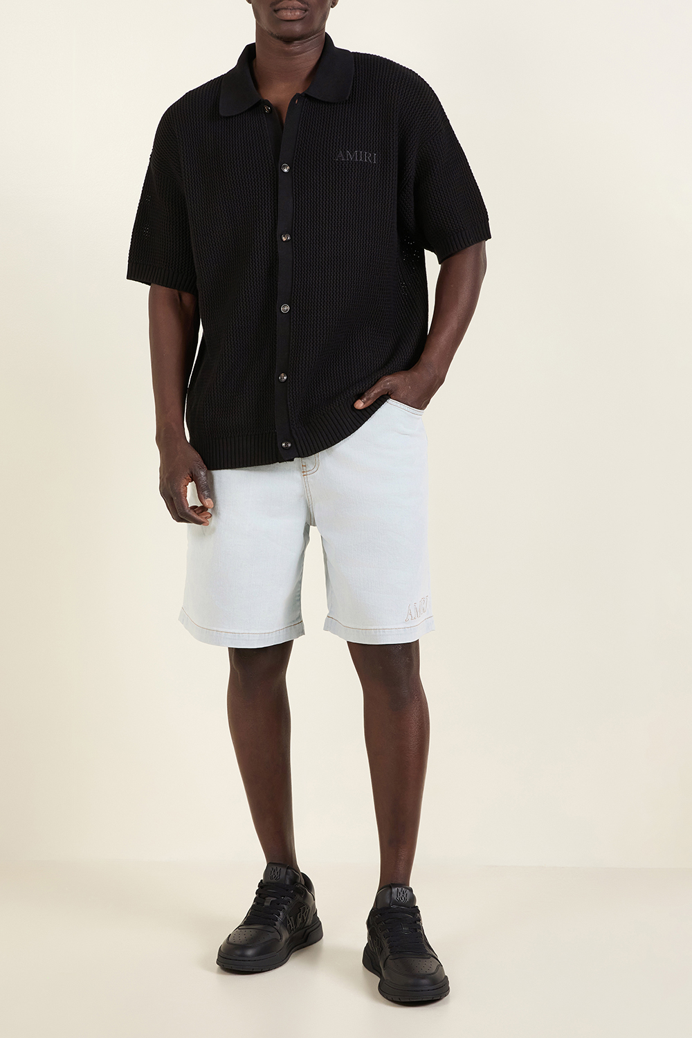 חולצת כפתורים קרושה